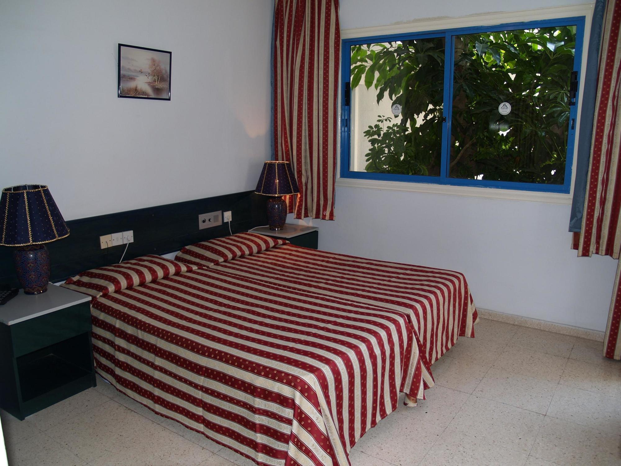 Paphiessa Hotel & Apartments Pafos Dış mekan fotoğraf